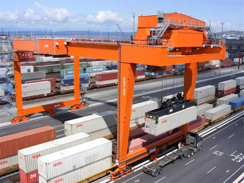 Container Crane Buying Guide: RMG vs. RTG – Which is Right for Your Operation?