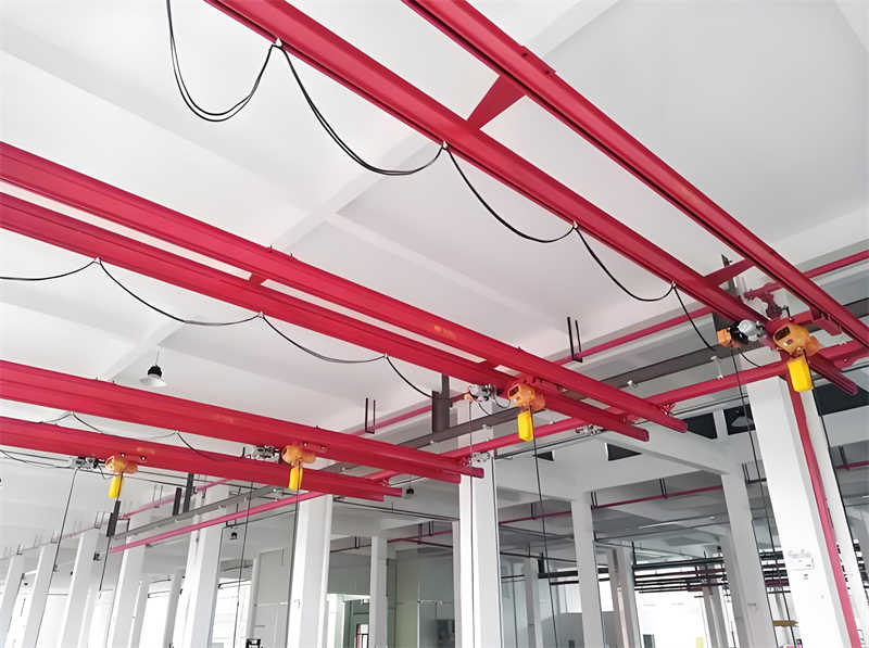 การใช้งานเครนเหนือศีรษะแบบคานเดี่ยวแบบยืดหยุ่นในสายการผลิตแบบปรับตัว