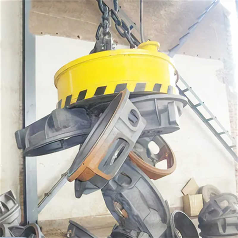 แม่เหล็กไฟฟ้า เทียบกับ แม่เหล็กถาวร เทียบกับ เครื่องยกสูญญากาศ: วิธีเลือกเครื่องจับเครนที่ดีที่สุดสำหรับการใช้งานของคุณ