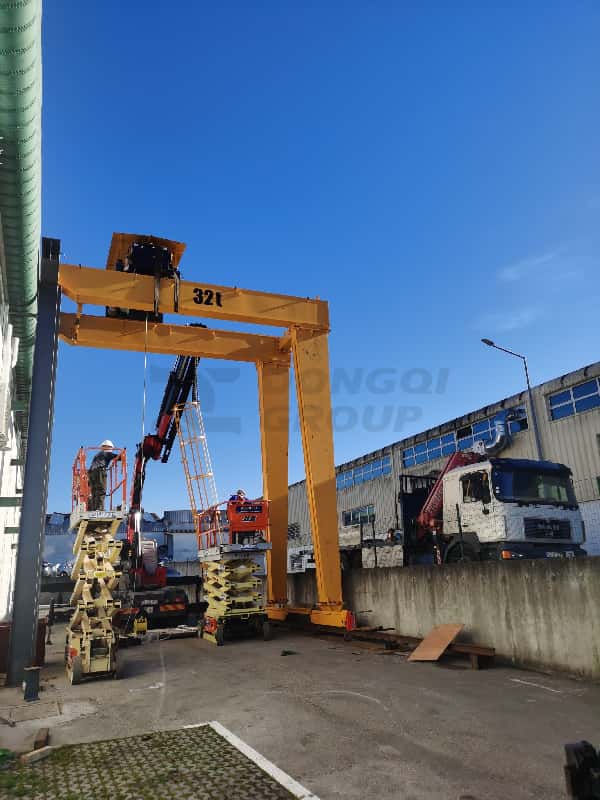 BMGO type 32-ton semi-gantry crane is being installed in Portugal