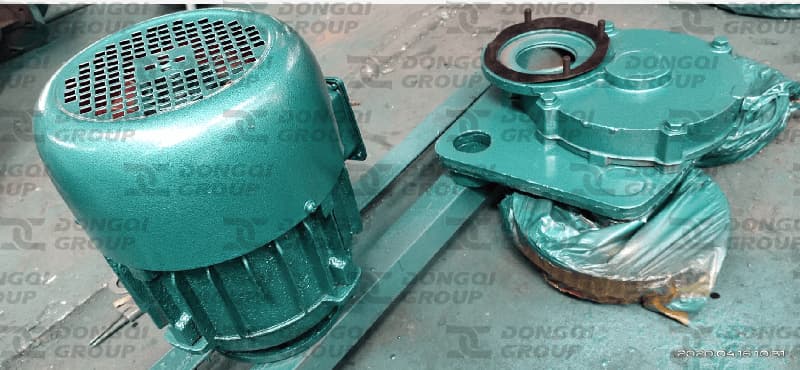 Electric hoist trolley drive wheel