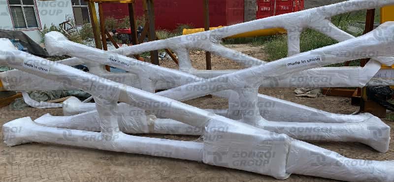 Wrap the outriggers with waterproof cloth